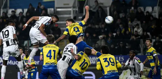 Poker della Juve, vince 4-1 a Parma con doppietta di Bremer