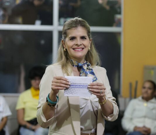 Costa Rica, la conservatrice Laura Fernandez vince le presidenziali