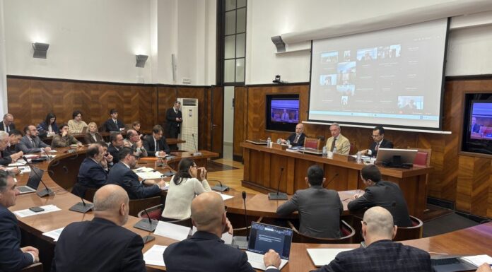 Industrie energivore, Urso all’Ue “Servono riforme radicali, subito”