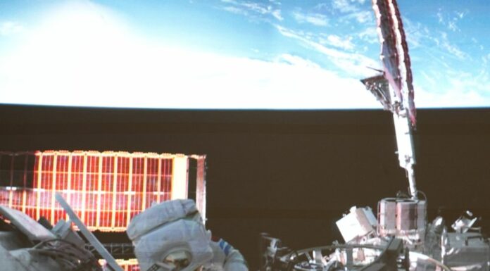 Cina, tre mesi in orbita per la navicella Shenzou-21. Proseguono esperimenti