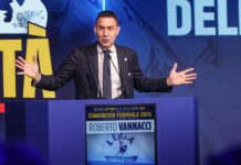 Vannacci lascia la Lega, “Proseguo da solo, inseguo un sogno e vado lontano”