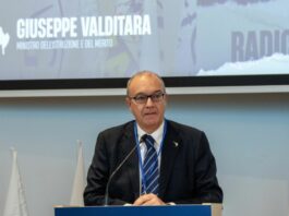 Valditara “Sul divieto uso dei social per under 16 decide il Parlamento”