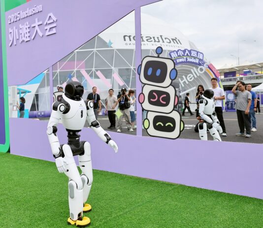 Shangai, obiettivo di crescita al 5% nel 2026