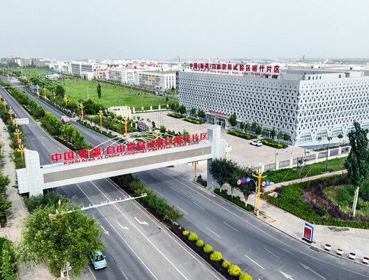 Cina, crescono investimenti esteri e numero di imprese nello Xinjiang