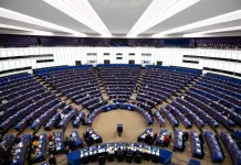 Via libera dal Parlamento Europeo al prestito da 90 miliardi all’Ucraina