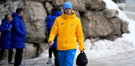 Milano-Cortina, escluso l’ucraino Heraskevych per il caso del casco commemorativo