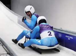 Slittino ancora sul podio olimpico, Italia di bronzo nel team relay