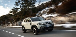 Dacia rinnova Duster, nuovi motori più potenti ed efficienti