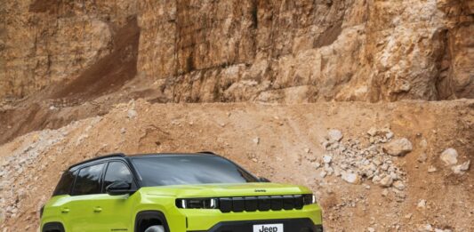 Nuova Jeep Compass, due porte aperte per scoprirla da vicino