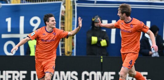 Sorpresa e punti salvezza sul lago, la Fiorentina vince 2-1 a Como