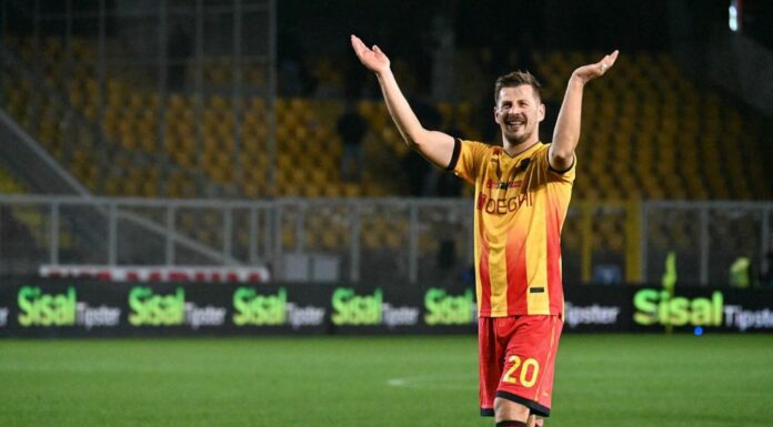 Cagliari-Lecce 0-2, tre punti salvezza per i salentini