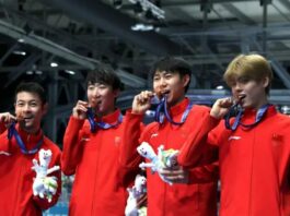 Pattinaggio, storico bronzo per la Cina nell’inseguimento a squadre