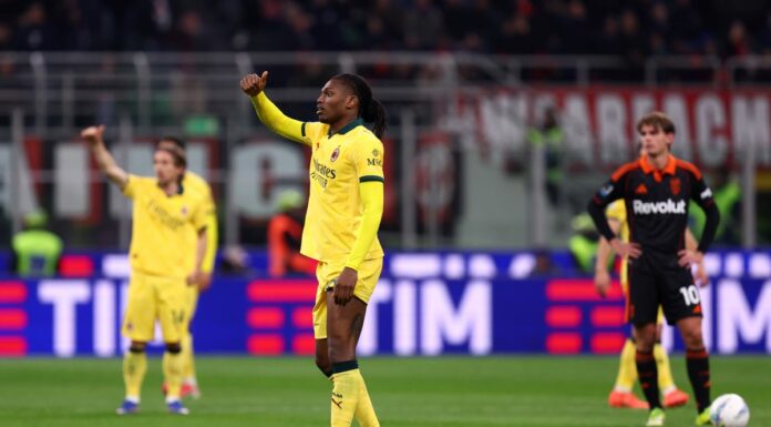 Leao risponde a Nico Paz, il recupero Milan-Como finisce 1-1