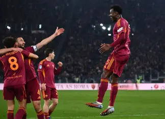 La Roma travolge la Cremonese 3-0 e aggancia il Napoli al 3° posto