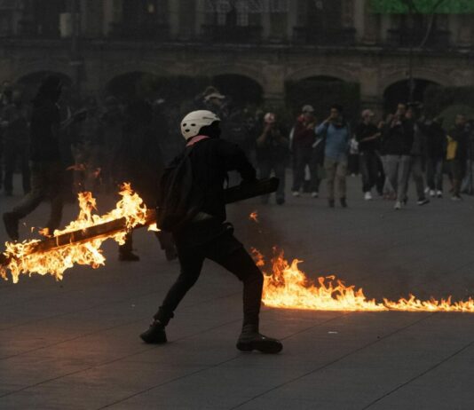 Ucciso in Messico capo del cartello dei narcos, scontri con polizia
