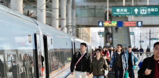Cina, 121 mln di tratte percorse in treno durante la Festa di primavera