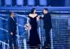 Sanremo parte nel segno di Baudo, Tiziano Ferro infiamma l’Ariston. Nella top five Arisa, Brancale, Ditonellapiaga, Fedez & Masini, Fulminacci