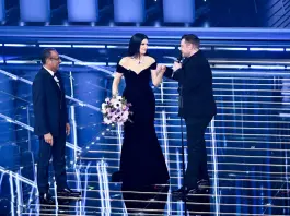 Sanremo parte nel segno di Baudo, Tiziano Ferro infiamma l’Ariston. Nella top five Arisa, Brancale, Ditonellapiaga, Fedez & Masini, Fulminacci