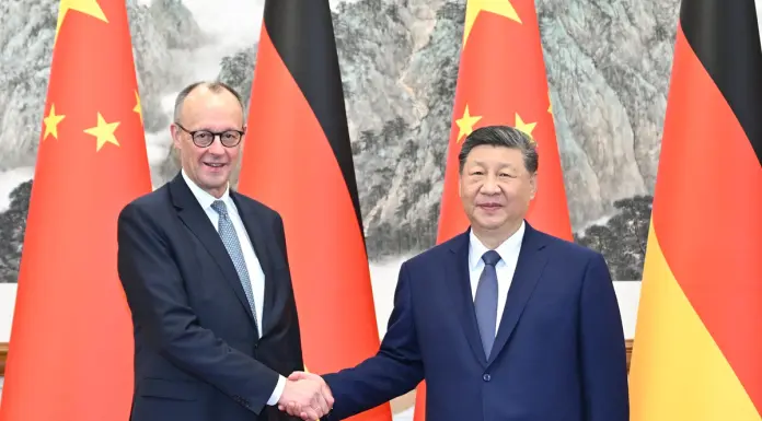Il leader cinese Xi Jinping incontra a Pechino il cancelliere tedesco Merz