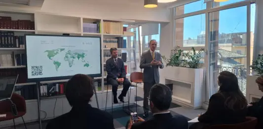 Mappa dell’export di SACE: il commercio mondiale tiene, +5% nel 2025