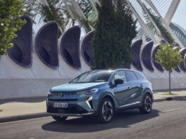 Renault Symbioz, spazio e tecnologia ibrida per la famiglia moderna
