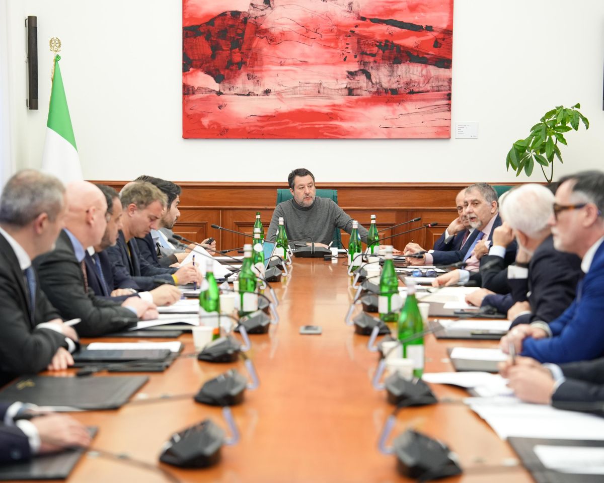 geronimo it niccol-fettarappa-protagonista-alla-granturismo-il-fine-settimana-tra-teatro-cinema-duautore-mostre-e-sport-A70096 011