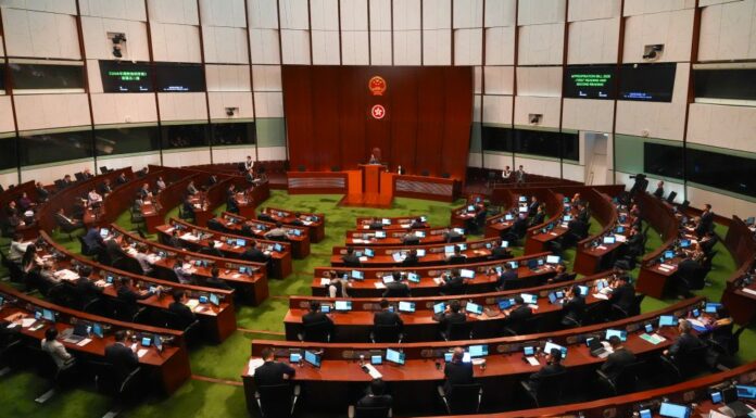 Hong Kong, la crescita fa leva su innovazione e mercato finanziario solido