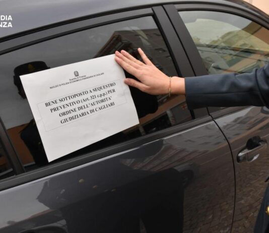 Fatture false per 1,6 mln di euro a Cagliari, sequestrati beni per 800mila euro