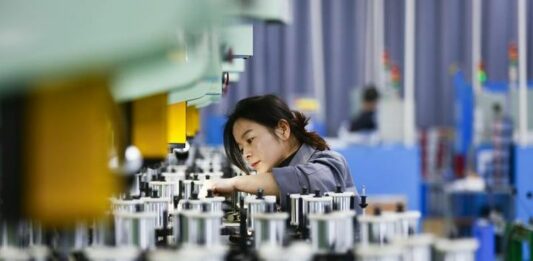 Cina, media di 26.000 nuove imprese al giorno nel 2025