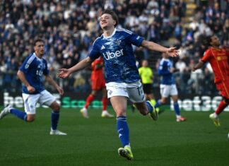 Il Como non si ferma, va sotto e poi rimonta il Lecce: finisce 3-1 al Sinigaglia