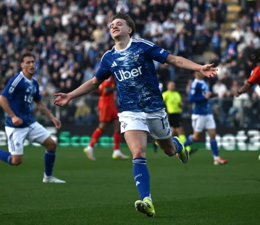 Profumo di Champions sul lago, il Como vola e batte 3-1 il Lecce