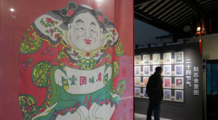 Cina: a Suzhou esposte stampe di Capodanno su blocchi di legno di Taohuawu (1)