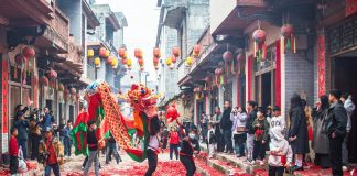 Cina: aumento di visitatori nelle città per la Festa di primavera (2)