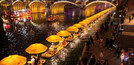 Cina: in corso festeggiamenti per l’imminente Festa di primavera (2)