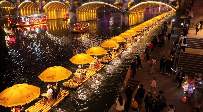 Cina: in corso festeggiamenti per l’imminente Festa di primavera (2)