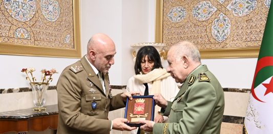 Il capo di Stato Maggiore dell’Esercito Masiello in visita ad Algeri