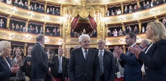 Mattarella al Teatro Massimo di Palermo per la Giornata dell’Orgoglio dell’appartenenza all’avvocatura e dei giovani / Video