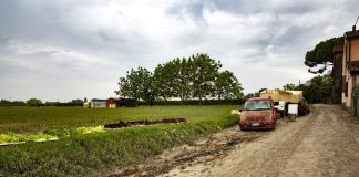 خروج قطار عن القضبان في سويسرا جراء انهيار جليدي وإصابة ركاب