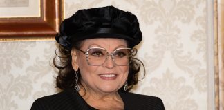 E’ morta l’attrice e cantante Angela Luce, il cordoglio di Fico “Ha rappresentato la tradizione partenopea”