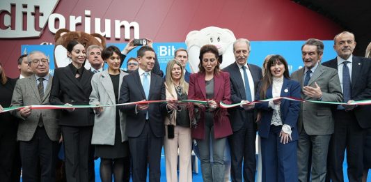Inaugurata a Fiera Milano la 46esima edizione della BIT, Fontana “Turismo settore rilevante per la Lombardia”