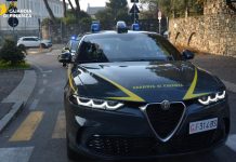 Anziana fragile sfruttata economicamente a Bergamo, sequestro per 1,1 milioni alla nipote per circonvenzione di incapace