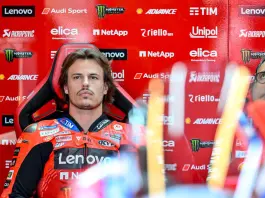 Superbike, Bulega vince gara 1 del GP d’Australia. Podio tutto italiano con Montella 2° e Baldassarri 3°