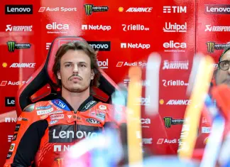 Superbike, Bulega vince gara 1 del GP d’Australia. Podio tutto italiano con Montella 2° e Baldassarri 3°