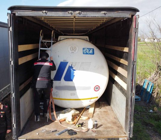 Furto di carburante sull’oleodotto Civitavecchia-Fiumicino, due arresti