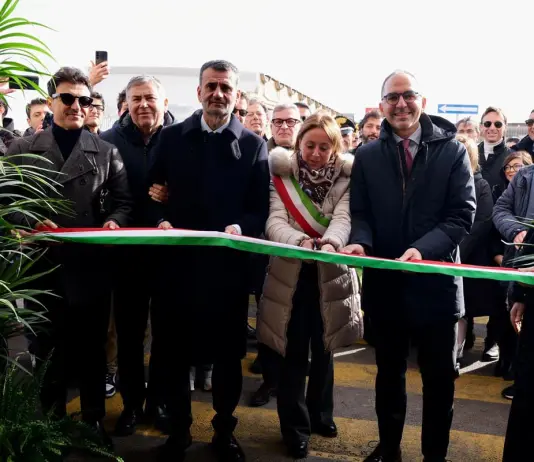 Inaugurato il nuovo mercato ortofrutticolo di Andria, Decaro “Restituita dignità al lavoro degli operatori”