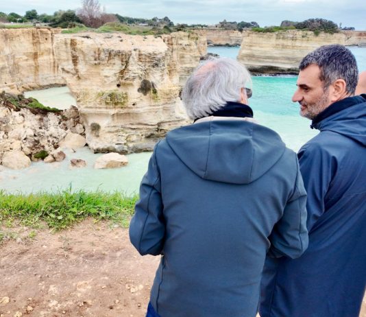 Crollo dell’Arco degli Innamorati a Melendugno, sopralluogo di Decaro “Perso un simbolo della Puglia”