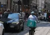 Accusa di caporalato su migliaia di rider, controllo giudiziario su Deliveroo