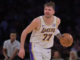 Ai Lakers il derby coi Clippers, agli Hornets non basta Knueppel: il recap Nba