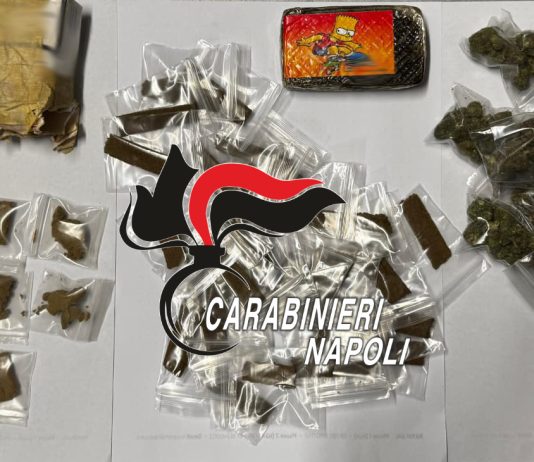 Napoli, controlli a tappeto nella zona est della città: sequestrati 35 proiettili e 66 dosi di droga