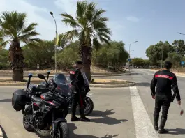 Gela, arrestato un 21enne per spaccio: sequestrato oltre 1 kg di hashish nascosto in casa